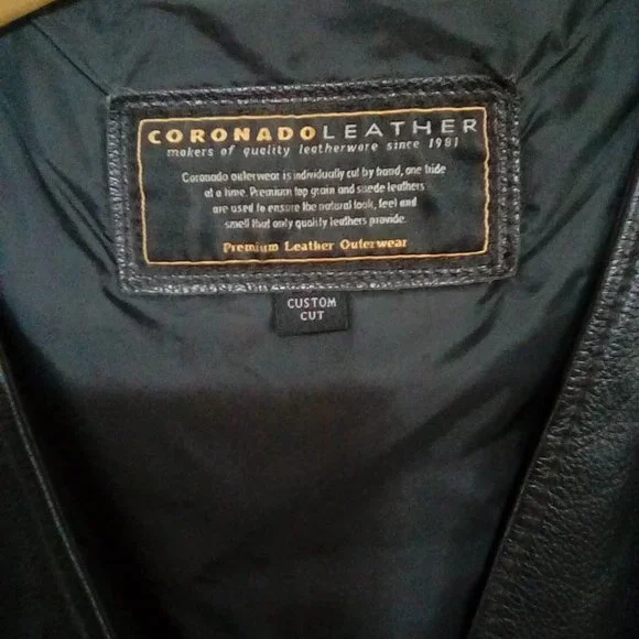 Men's Brown Coronado Leather Vest - Picture 8 of 11